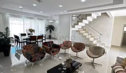 Sobrado à venda em Indaiatuba, Chácara Areal, com 5 suítes, com 386 m², Residencial Santa Clara