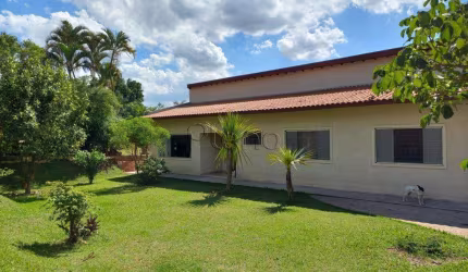 Chácara à venda em Valinhos, Chácaras São Bento, com 3 quartos, com 2356 m²