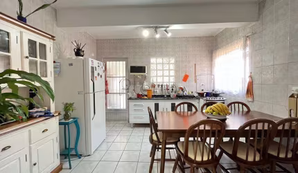 Sobrado à venda em Indaiatuba, Jardim São Francisco, com 3 quartos, com 162 m²