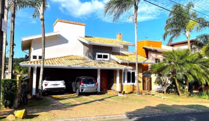 Sobrado à venda em Valinhos, Santa Cruz, com 3 quartos, com 200 m², Residencial Terras do Caribe
