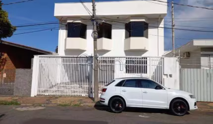 Sobrado para alugar em Valinhos, Vila Angeli, com 4 quartos, com 220 m²