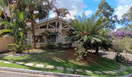 Sobrado para alugar em Valinhos, Jardim Paiquerê, com 3 suítes, com 400 m²