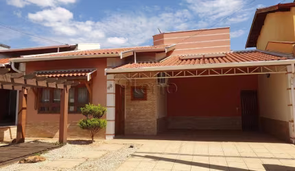 Casa à venda em Paulínia, Parque Brasil 500, com 3 quartos, com 170 m², Okinawa