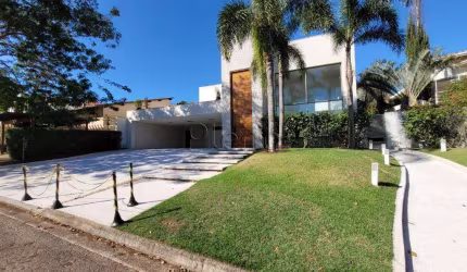 Casa para venda e locação no Condomínio Alpes de Vinhedo, bairro Pinheirinho em Vinhedo - São Paulo.