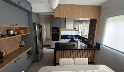 Casa à venda em Campinas, Conjunto Habitacional Parque da Floresta, com 3 quartos, com 180 m²