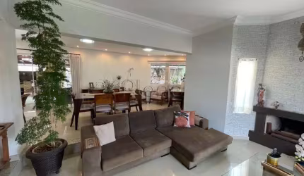 Sobrado à venda em Valinhos, Pinheiro, com 4 quartos, com 337 m²