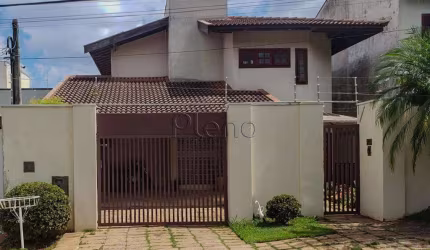 Casa à venda em Campinas, Jardim das Paineiras, com 3 suítes, com 249.43 m²
