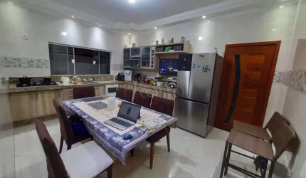 Sobrado à venda em Indaiatuba, Jardim Umuarama, com 3 quartos, com 177.95 m²