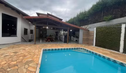 Sobrado à venda em Vinhedo, Vista Alegre, com 4 quartos, com 450 m²