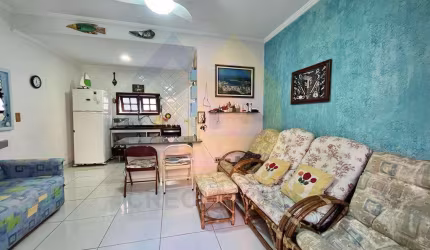 Casa em Condomínio Mobiliada para Venda em Guarujá, Enseada, 2 dormitórios, 1 suíte, 3 banheiros, 1 vaga