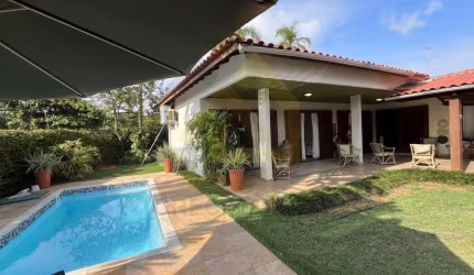 Casa Térrea para Venda em Guarujá, Jardim Virgínia, 3 dormitórios, 3 suítes, 4 banheiros, 4 vagas
