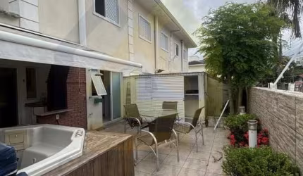 Casa em Condomínio para Venda em Guarujá, Enseada, 3 dormitórios, 1 suíte, 3 banheiros, 3 vagas