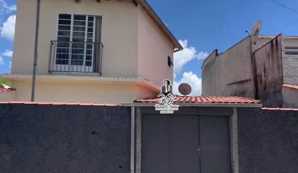 Casa para Venda em Itajubá, Boa Vista, 2 dormitórios, 1 suíte, 2 banheiros, 2 vagas