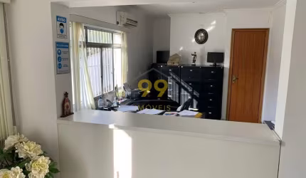 Conjunto com 4 salas comerciais + Recepção - 2 banheiros - Sala de espera - 75m2