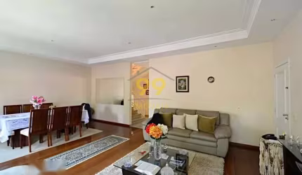 Linda casa a venda 4 dormitórios - 2 suítes - 4 vagas - 400m2
