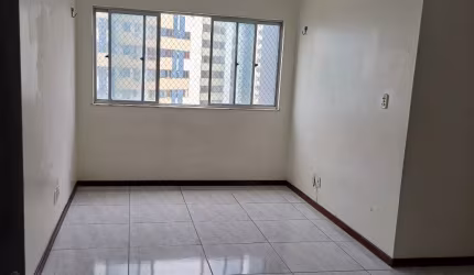 Alugo apartamento 3/4 no Stiep - Excelente