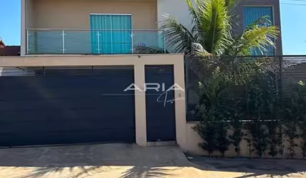 Casa sobrado com 3 dormitórios disponível a venda no Jd Montecatine em Cambé