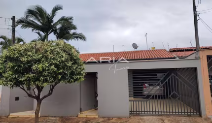 Casa à venda com 3 dormitórios e 1 suíte, Residencial Abussafe, LONDRINA - PR