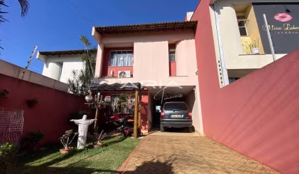 Casa a venda- 3 quartos  1 Suíte  Vila Oliveira - Rolândia
