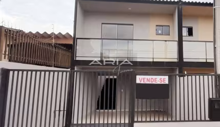 Sobrado com 2 dormitórios à venda, 80 m² por R$ 320.000,00 - Leonor - Londrina/P