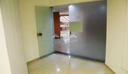 Sala à venda no Complexo Empresarial Oscar Fuganti, 72 m² - Centro - Londrina/PR