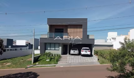 Maravilhoso Sobrado à Venda no Condomínio Village Damha 2 - Araraquara - SP