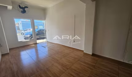 Comercial para VENDA com 3 Salas independentes naVila Xavier, ARARAQUARA - SP