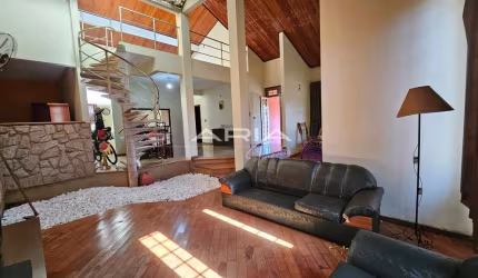Casa com anexo comercial á venda próximo a Fonte Luminosa em Araraquara/SP