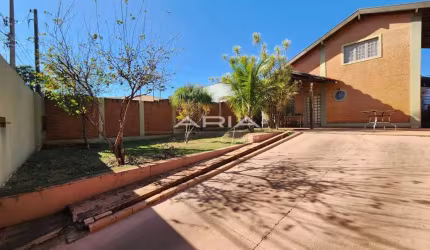 Casa com 3 dormitórios à venda, Centro, ARARAQUARA - SP