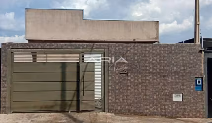 Casa com 02 quartos,75 m e garagem p  2 carros à venda no Jd Altos dos Pinheiros