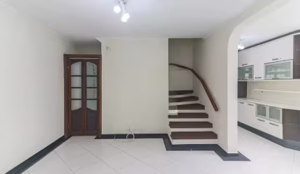 Casa  Sobrado   á  Venda Jaguaré