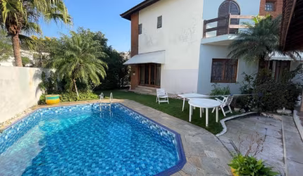Casa à Venda | 4 Quartos | 2 Suítes | Piscina | Condomínio Fechado no Parque dos Príncipes