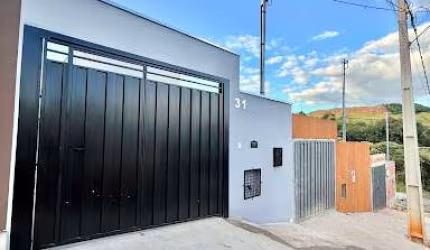 Casa com 2 dormitórios à venda, 68 m² por R$ 320.000,00 - Vargem - Varginha/MG