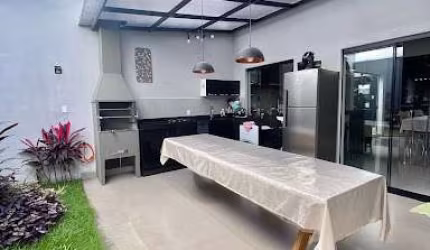 Casa com 4 dormitórios à venda, 231 m² por R$ 780.000,00 - Treviso - Varginha/MG