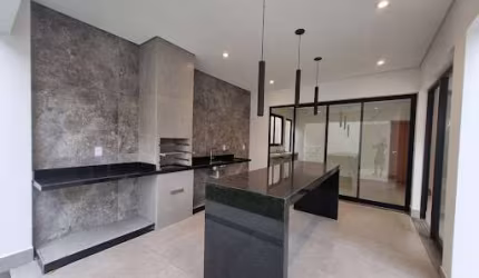 Casa com 3 dormitórios à venda, 215 m² por R$ 1.150.000,00 - Treviso - Varginha/MG