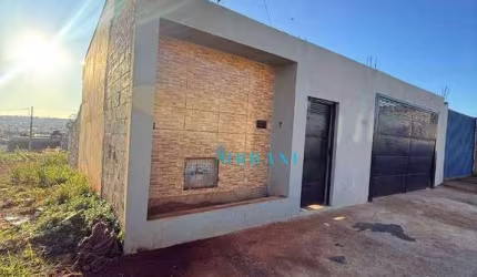 Casa com 2 dormitórios à venda, 54 m² por R$ 300.000 - Imperial II - Varginha/MG