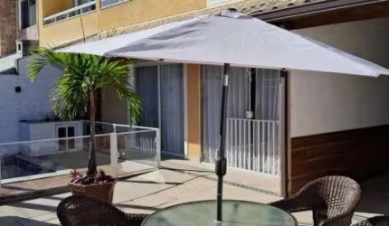 VENDO CASA DUPLEX 4 QUARTOS SENDO 3 SUÍTES, 215M² , NA CHARMOSA VARGEM PEQUENA , PORTEIRA FECHADA