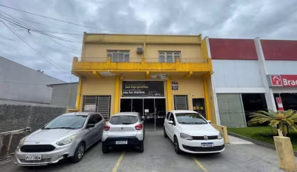 Galpão / Barracão para Venda em Itajaí, São Judas, 4 banheiros, 4 vagas