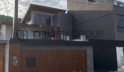 Casa para Venda em Camboriú, Rio Pequeno