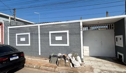 Caso assombrada 
2 domitorios ,3 banheiros 
Sala ,cozinha , 3 autos ,pis