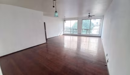 Apartamento com 3 quartos para alugar na Santo Afonso, 60, Tijuca, Rio de Janeiro por R$ 2.600