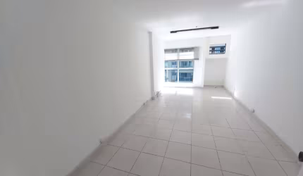 Sala comercial para alugar na Evandro Lins e Silva, 840, Barra da Tijuca, Rio de Janeiro por R$ 700