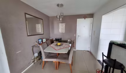 Apartamento com 2 quartos à venda na Estrada dos Bandeirantes, 7700, Jacarepaguá, Rio de Janeiro por R$ 380.000