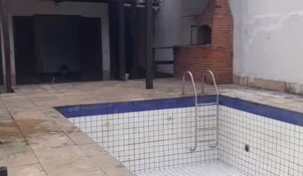 Casa em condomínio fechado com 3 quartos para alugar na Rua Cleanto Paiva Leite, 160, Vargem Grande, Rio de Janeiro por R$ 2.500