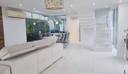 Casa em condomínio fechado com 4 quartos para alugar na Estrada Vereador Alceu de Carvalho, 665, Recreio dos Bandeirantes, Rio de Janeiro por R$ 23.000