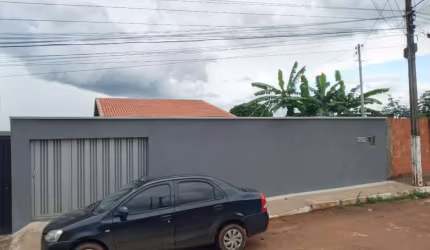 Espetacular casa à venda em Brasília-DF, Ceilândia: 4 quartos, 1 suíte, 2 salas, 2 banheiros, 8 vagas de garagem, 156 m²