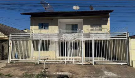 Oportunidade única: Sobrado de 6 quartos no Setor Coimbra, Goiânia-GO, com 292m² e 5 vagas de garagem