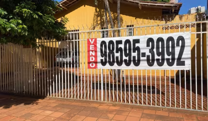 Imperdível Casa Comercial à Venda em Goiânia-GO, Setor Bueno - 3 quartos, 1 suíte, 2 salas, 3 banheiros, 2 vagas de garagem, 215m².