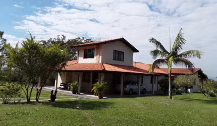 Lindo Sítio pronto para morar em Pindamonhangaba-SP