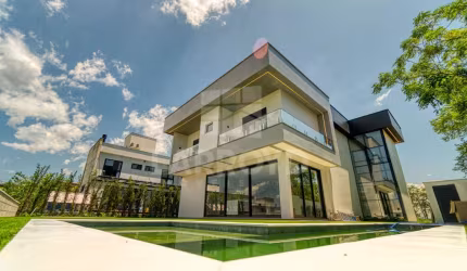 Quinta do Lago - CASA COM PISCINA NO BAIRRO MONTE CASTELO